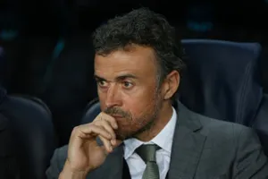 Luis Enrique ngồi ghế lái tuyển Tây Ban Nha
