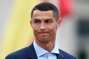 Ronaldo chính thức về Juventus