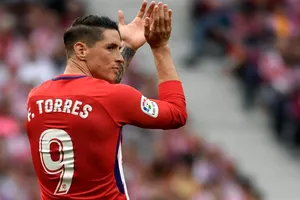 Hai huyền thoại bóng đá Tây Ban Nha về chung một “nhà”