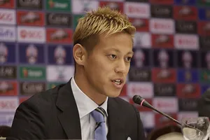 Melbourne không cho Honda làm HLV từ xa?