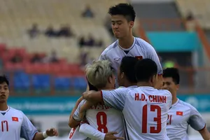 Đảo điên với bóng đá nam Asiad 18