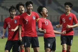 Hàn Quốc hạ Nhật Bản vô địch Asiad, Son cảm ơn Lee