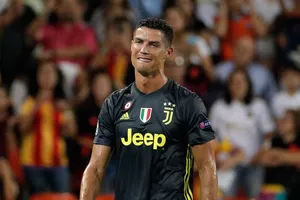 Vì sao Ronaldo khóc?