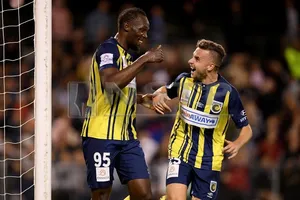 Vua nước rút Usain Bolt: ‘Thật tuyệt vời khi ghi được 2 bàn’