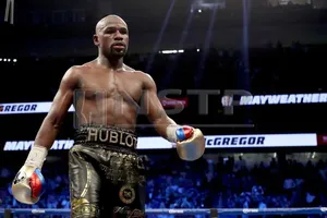 Nhận lời thách đấu của Khabib, Mayweather vẫn quá ‘cao tay’