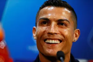 Ronaldo nói gì khi chống lại MU?