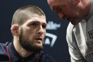 Khabib 'chốt' thượng đài với Mayweather trên sàn quyền Anh