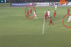 Việt vị hay không việt vị, phán quyết từ góc quay không chuẩn?