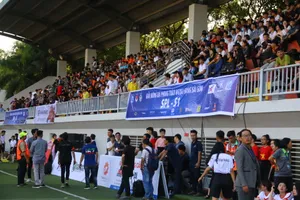 Vietfootball mong có người để tạo... phần đế