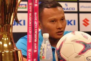 Trọng Hoàng nói gì với báo chí khi tái đấu Malaysia?