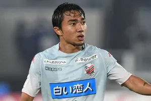 Cầu thủ J-League 1 chọn Messi Thái là số 1