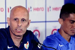 Thái Lan- Ấn Độ: Xem ai “chém gió”