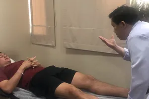 Muangthong: Cơ bắp của thủ môn Đặng Văn Lâm rất hoàn hảo 