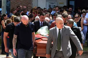 Người chết đâu có hết chuyện