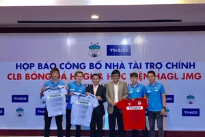 ‘Chú rể’ Thaco và ‘cô dâu’ HA Gia Lai sống chung 5 năm