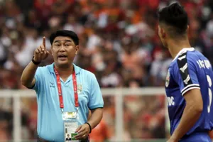 Người đi một nửa hồn tôi mất