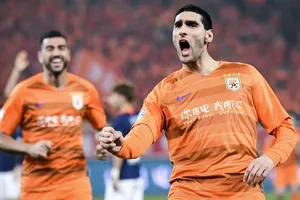 Cựu sao MU nói gì khi đánh bại ‘tuyển Malaysia’ thu nhỏ?