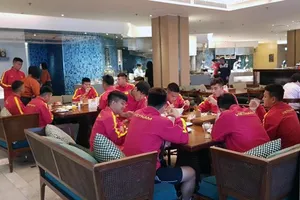 Chờ thầy trò HLV Hoàng Anh Tuấn lấy ba điểm đầu tiên