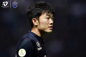 Xuân Trường ghi bàn thắng đầu tiên ở Thai-League