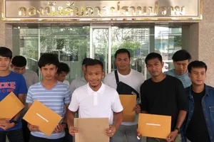 Thonglao dẫn đầu nhóm cầu thủ đến tòa án kiện đòi lương