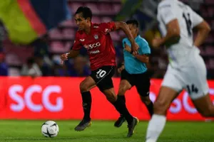 HLV Sirilak giải thích gì khi gọi cầu thủ…đội rớt hạng