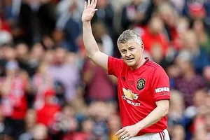 Solskjaer xỏ giày ra sân ghi bàn vào lưới Bayern