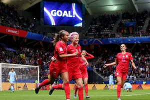 Thắng 13-0, sao tuyển Mỹ phải xin lỗi Thái Lan?