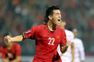 Trợ lý Lee Young-jin chứng kiến cú đúp của Tiến Linh