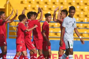 Indonesia, Myanmar… sân si làm gì?