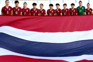 Tuyển Thái Lan dùng đội hình dự World Cup trong trận thua VN