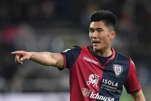 Tuyển thủ Triều Tiên làm đồng đội của Ronaldo