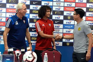 Tiền vệ 'tóc xù' UAE 'vỗ về' á quân AFF Cup