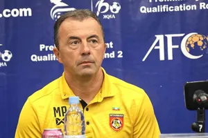 HLV Radulovic khó tồn tại ở tuyển Myanmar