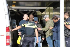 303 fan Pháp bị bắt ở Hà Lan