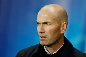 HLV Zidane nói gì khi ‘kền kền’ thua trắng ở Paris?