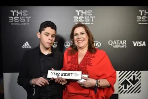 Vì sao cậu bé mù Nickollas được FIFA chọn ‘Best fan’?