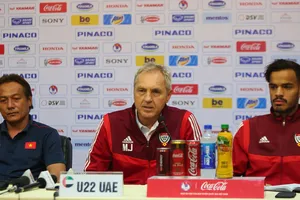 Thiếu trụ cột, U-22 Việt Nam và U-22 UAE vẫn ‘cháy’ hết mình