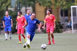 'Cọp chết để da'