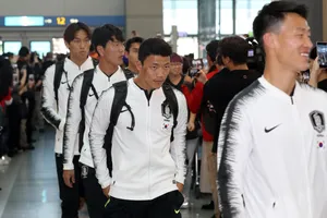 Tuyển Hàn Quốc bay đến Triều Tiên bằng cách nào?