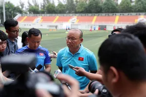 Khát khao vàng bóng đá ở quốc gia bóng đá chẳng là gì cả