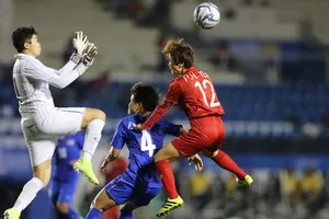 Lại đánh bại Thái Lan, tuyển nữ VN bảo vệ thành công ngôi hậu