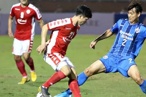 Công Phượng trở lại Buriram, ai nhận, ai chê?