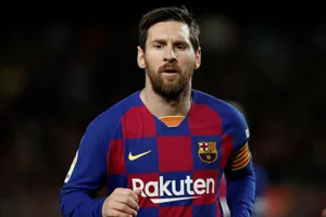 Messi ‘bật’ lại sếp của Barcelona