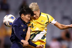 Thái Lan bị Úc dội ‘mưa gôn’ trước khi về nước