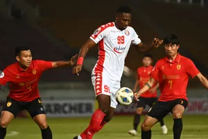 Xuân Nam có cú đúp, còn Công Phượng góp công