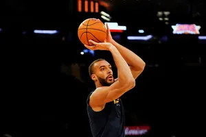 Ngôi sao thể thao nhiễm COVID-19 cảm nhận mùi vị như thế nào?