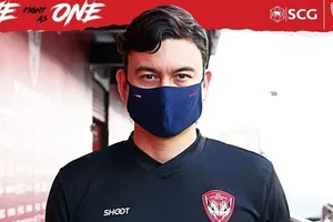 Đặng Văn Lâm 'thửa' slogan SEA Games chống COVID-19