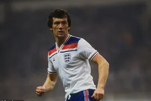 Nhiều cựu danh thủ bóng đá Anh qua đời