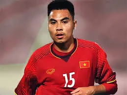 Đức Huy từ chối lương tháng 10.000 USD và lót tay 100.000 USD