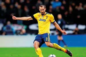 Chiellini so sánh Ronaldo và Ibrahimovic
